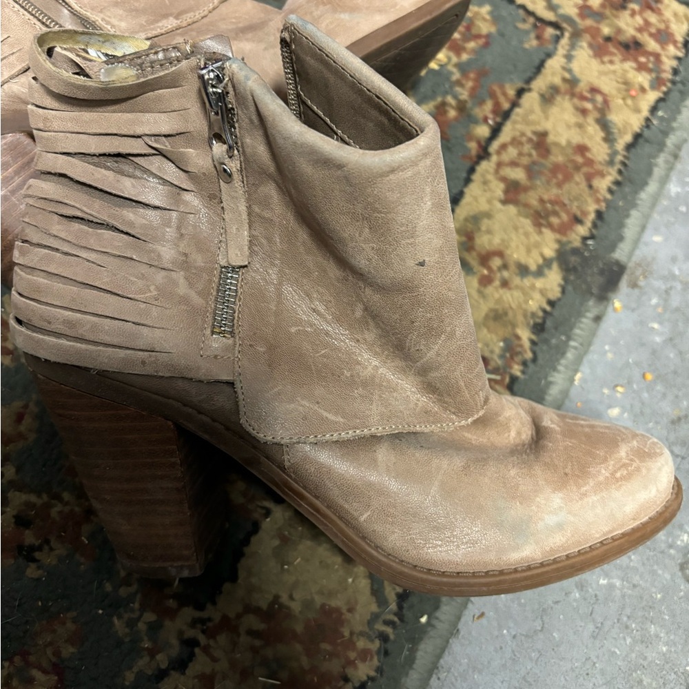 Jessica Simpson Tan Heeled Boots with Fringe